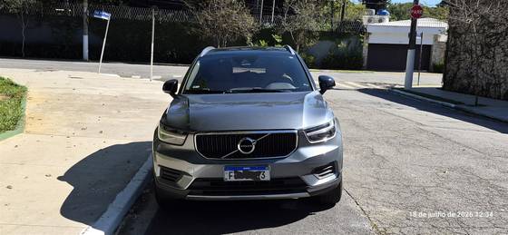 VOLVO XC40 2.0 T5 GASOLINA MOMENTUM AWD GEARTRONIC VOLVO XC40 2.0 T5 GASOLINA MOMENTUM AWD GEARTRONIC